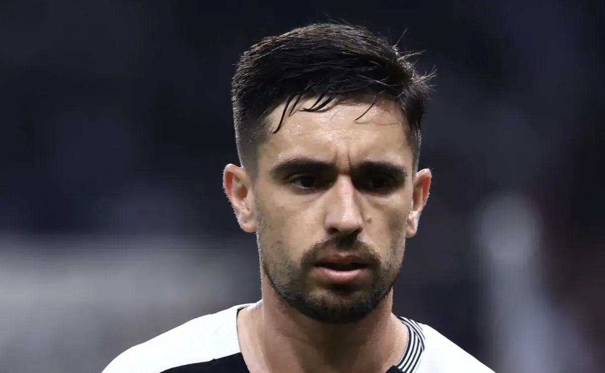Corinthians pode dispensar vários jogadores, entre eles, Igor Coronado
