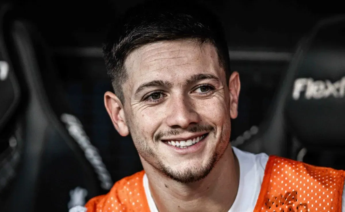 Corinthians pode perder Rodrigo Garro para o Flamengo