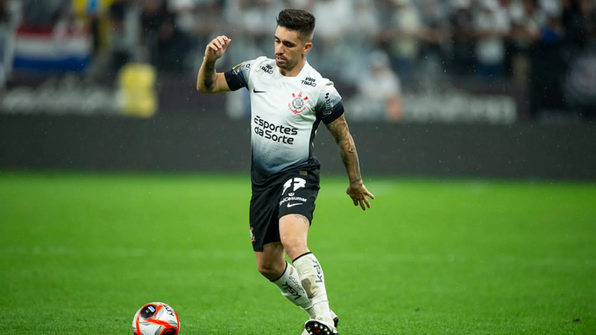 Corinthians pode transferir Coronado e é ironizado por rivais