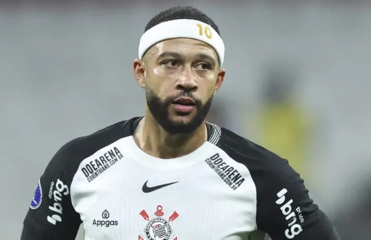 Corinthians sempre foi a prioridade de Depay, diz assessoria