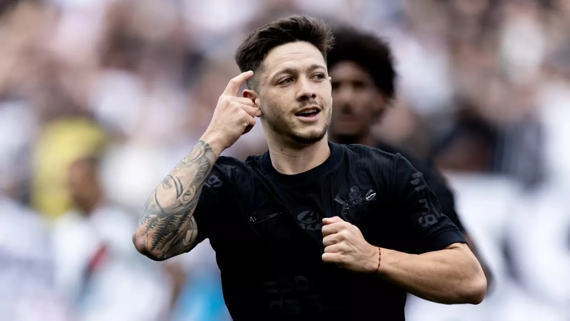 Corinthians tem situação indefinida com Garro; jogador foi especulado no Flamengo