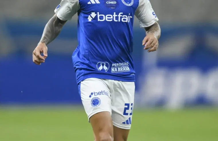 Cruzeiro não quer trocar William por Fagner, do Corinthians