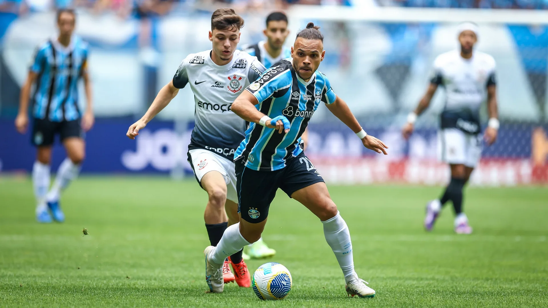 Milton Neves crava vitória do Grêmio sobre o Corinthians