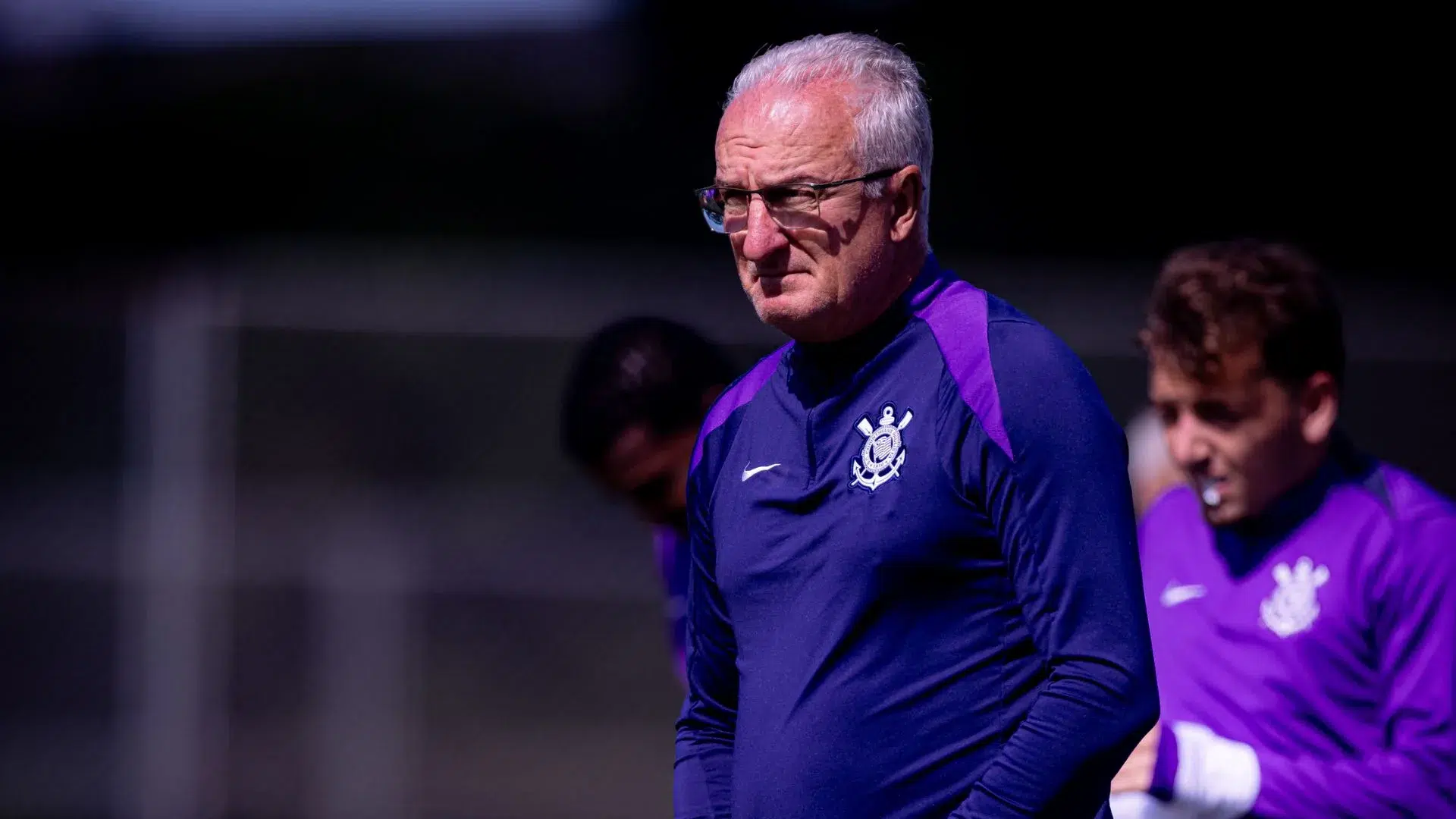 Nicola indica 12 jogadores que o clube pode negociar