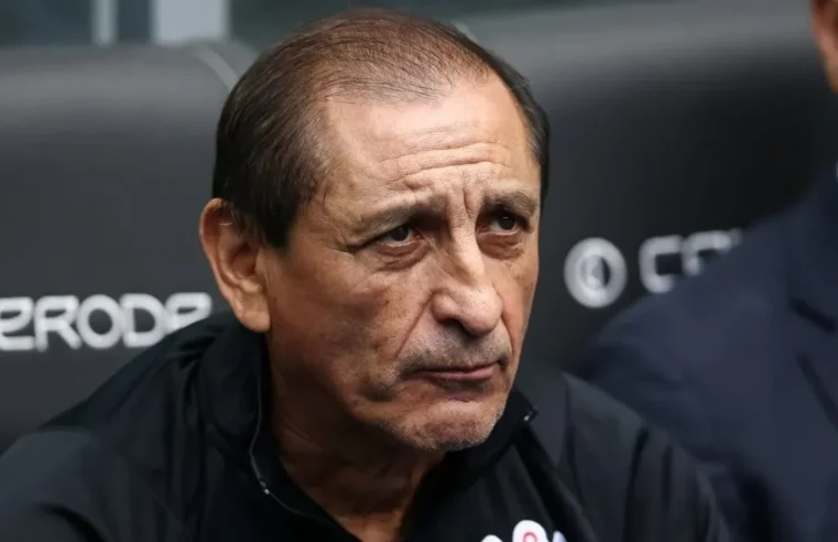 Ramón Díaz negocia com a Seleção Peruana após deixar o Corinthians