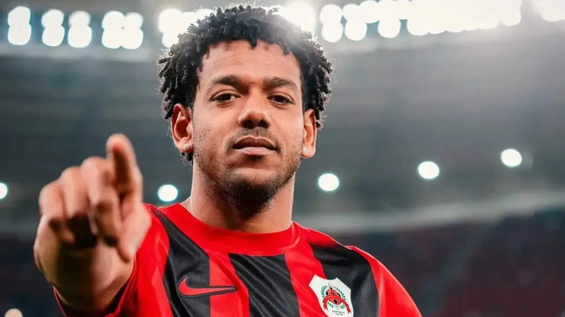 Romarinho quer jogar no Brasil, mas Corinthians não pretende contratá-lo