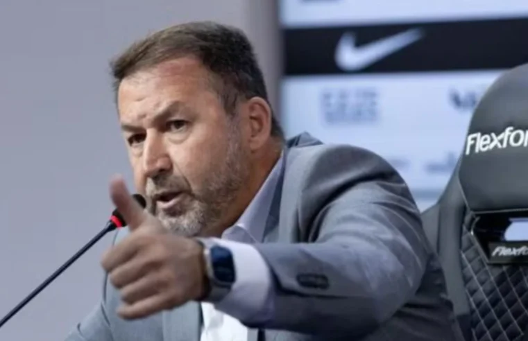 Vice do Corinthians chama gestão de Augusto Melo de ‘baderna’