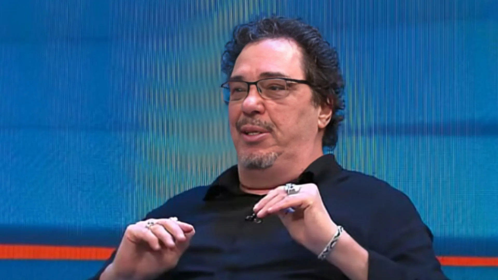 Casagrande critica Depay após derrota do Corinthians contra o Bragantino