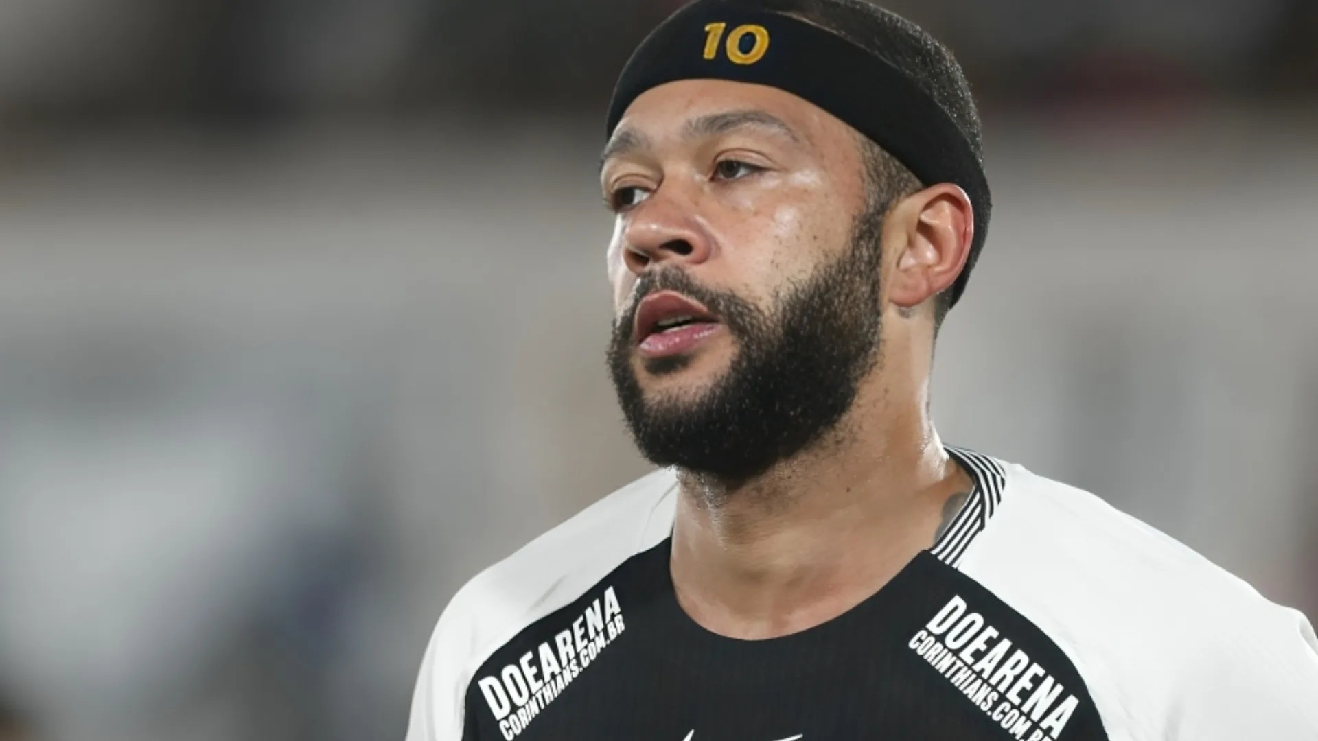 Casagrande detona Depay e manda recado após São Paulo x Corinthians