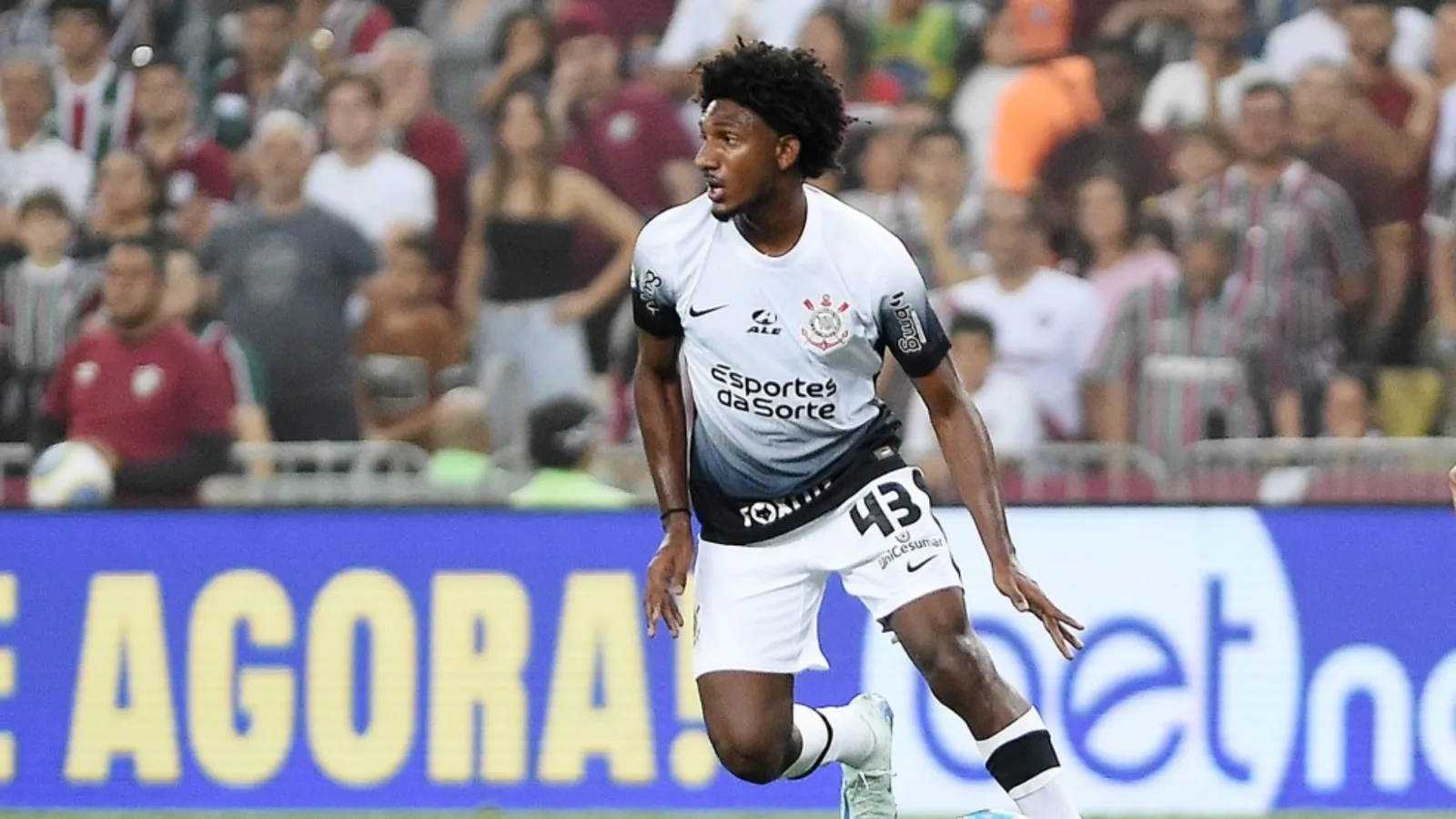 Corinthians bate o Ceará fora de casa, mas a torcida segue desconfiada