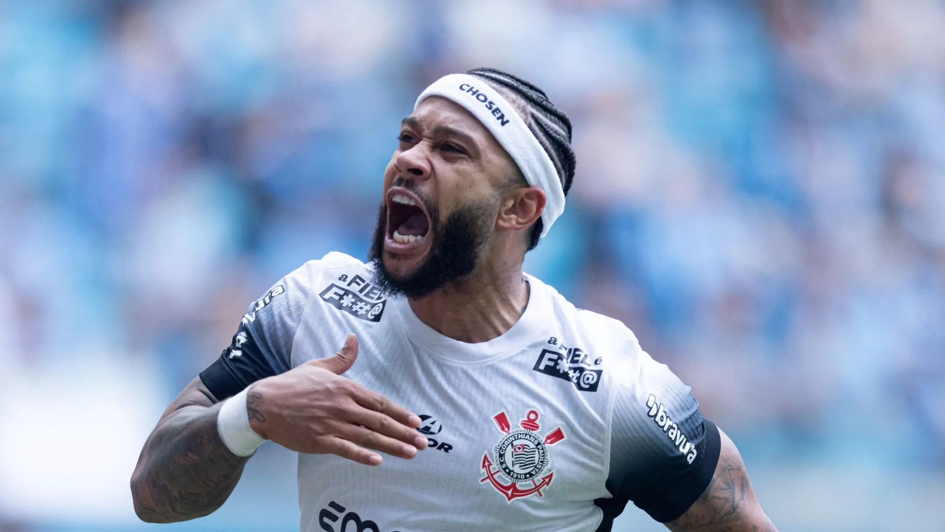 Corinthians esclarece recente polêmica com Memphis Depay