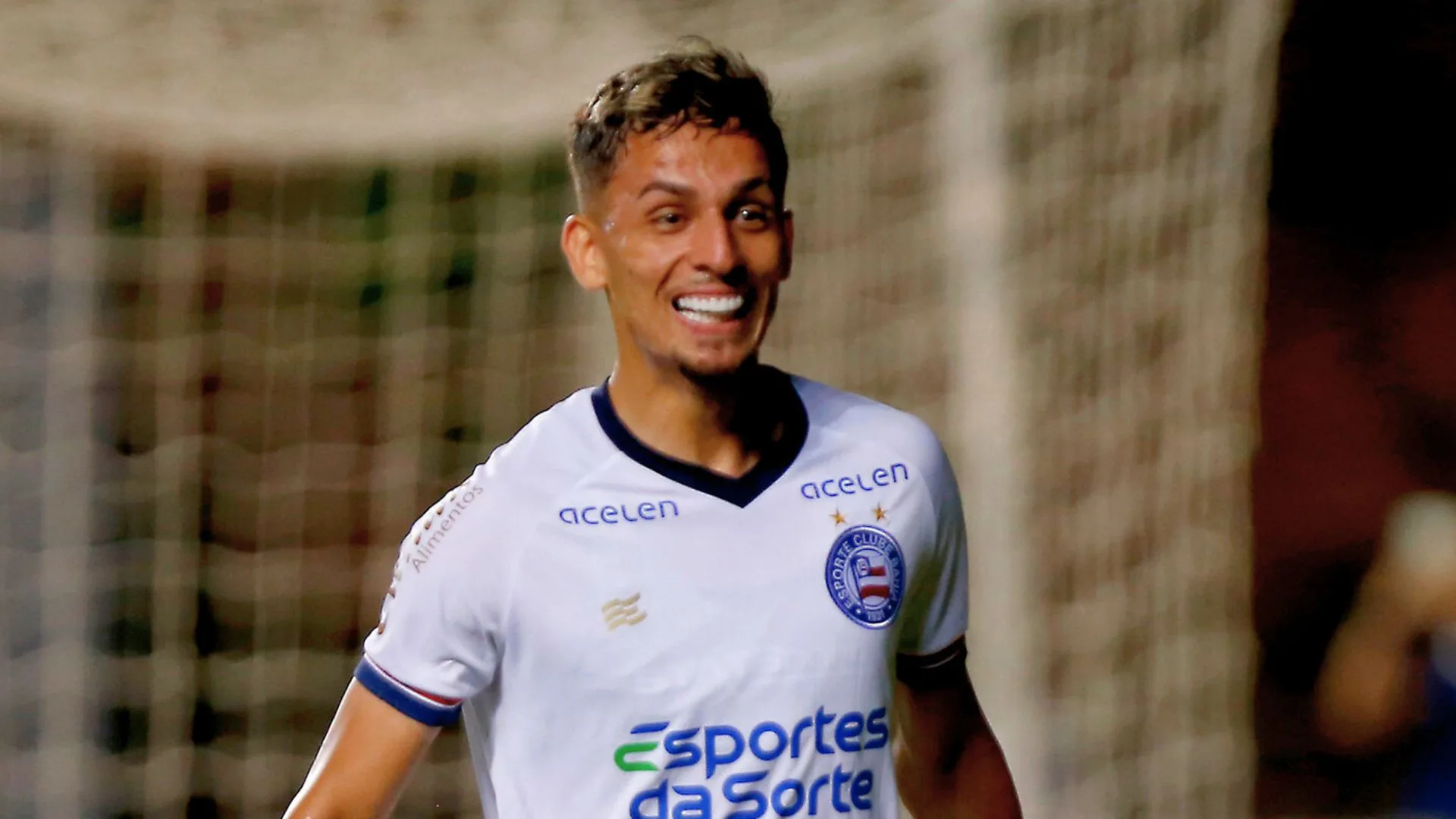 Corinthians supera São Paulo e Vasco e avança para fechar com Biel