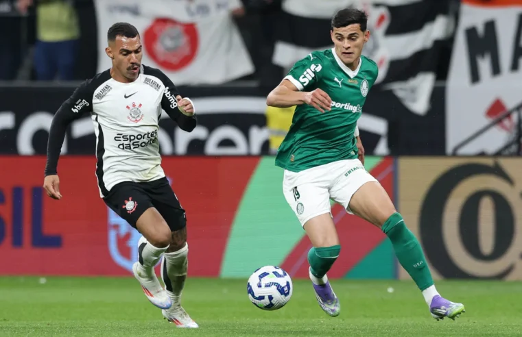 Dorival Júnior comemora fim das polêmicas de Memphis