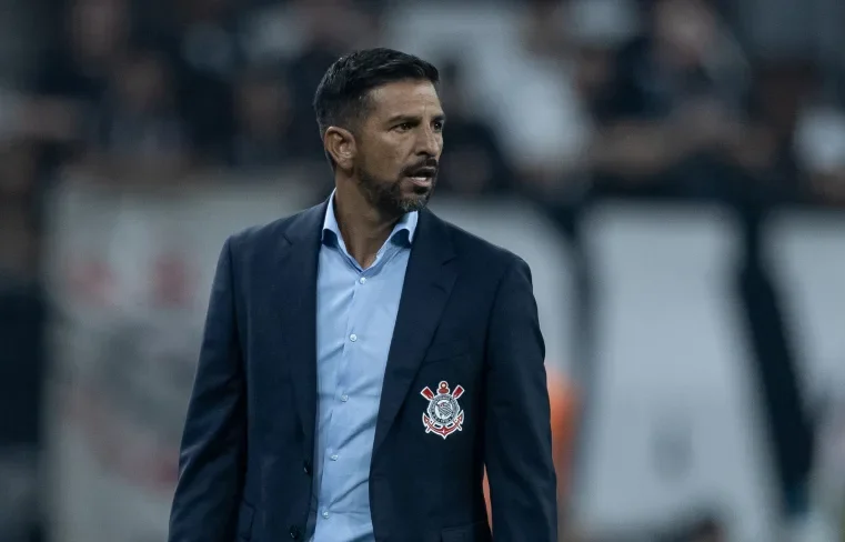 Emiliano Díaz pede cláusula Corinthians para assinar com Olimpia