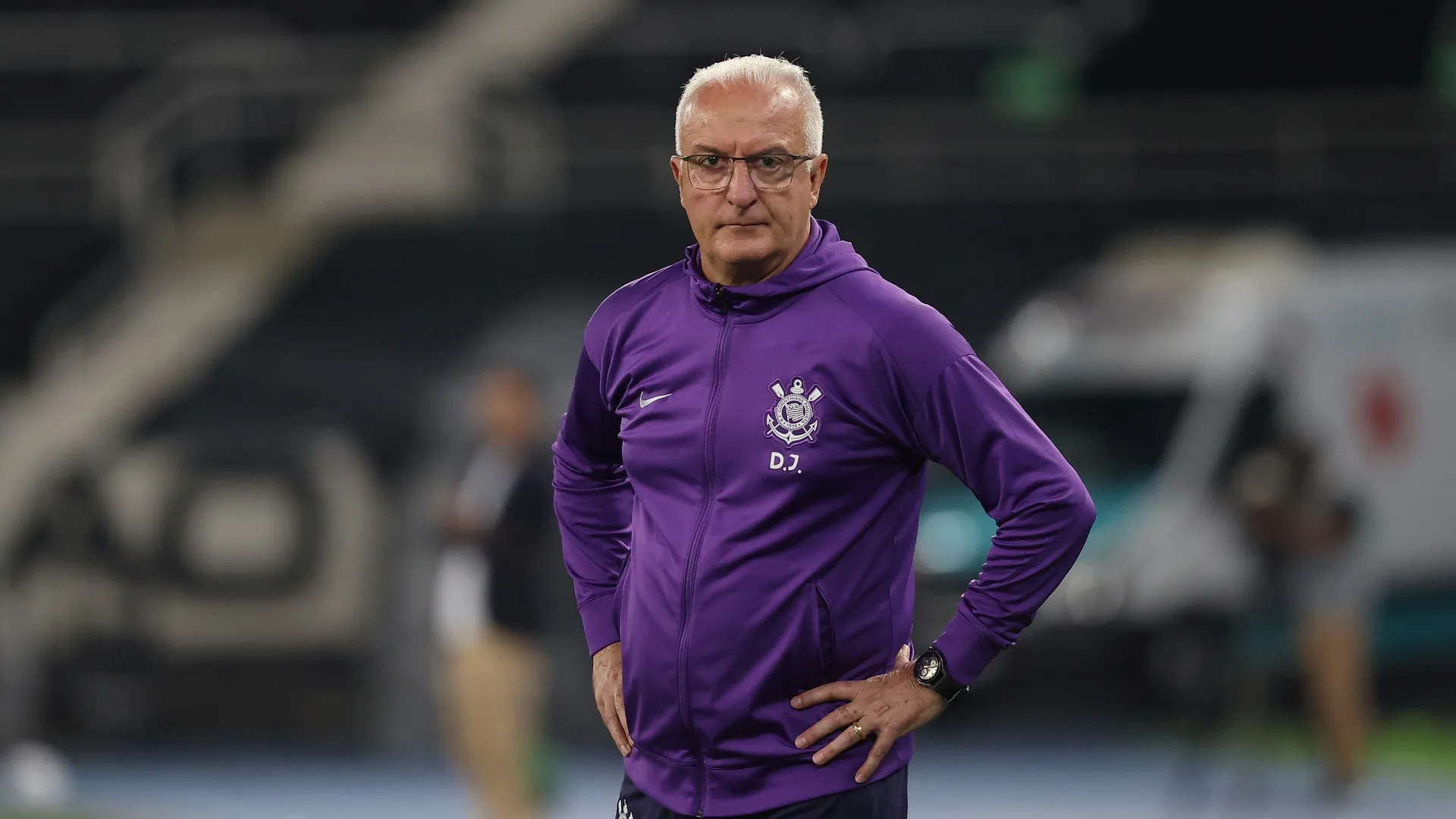 Marília Ruiz critica Dorival Júnior por escalar reservas no Corinthians