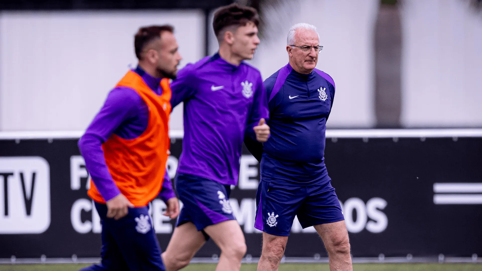 Dorival Júnior diz que sente falta de Yuri Alberto no Corinthians