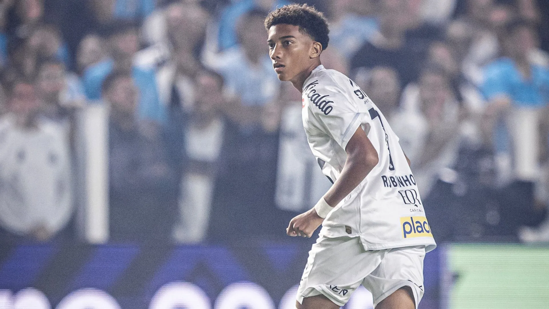 Robinho Jr provoca o Corinthians e torcedores do Santos reagem