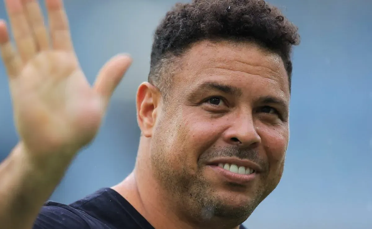 Ronaldo Fenômeno busca parceiros e prepara proposta para comprar um dos maiores clubes do Brasileirão