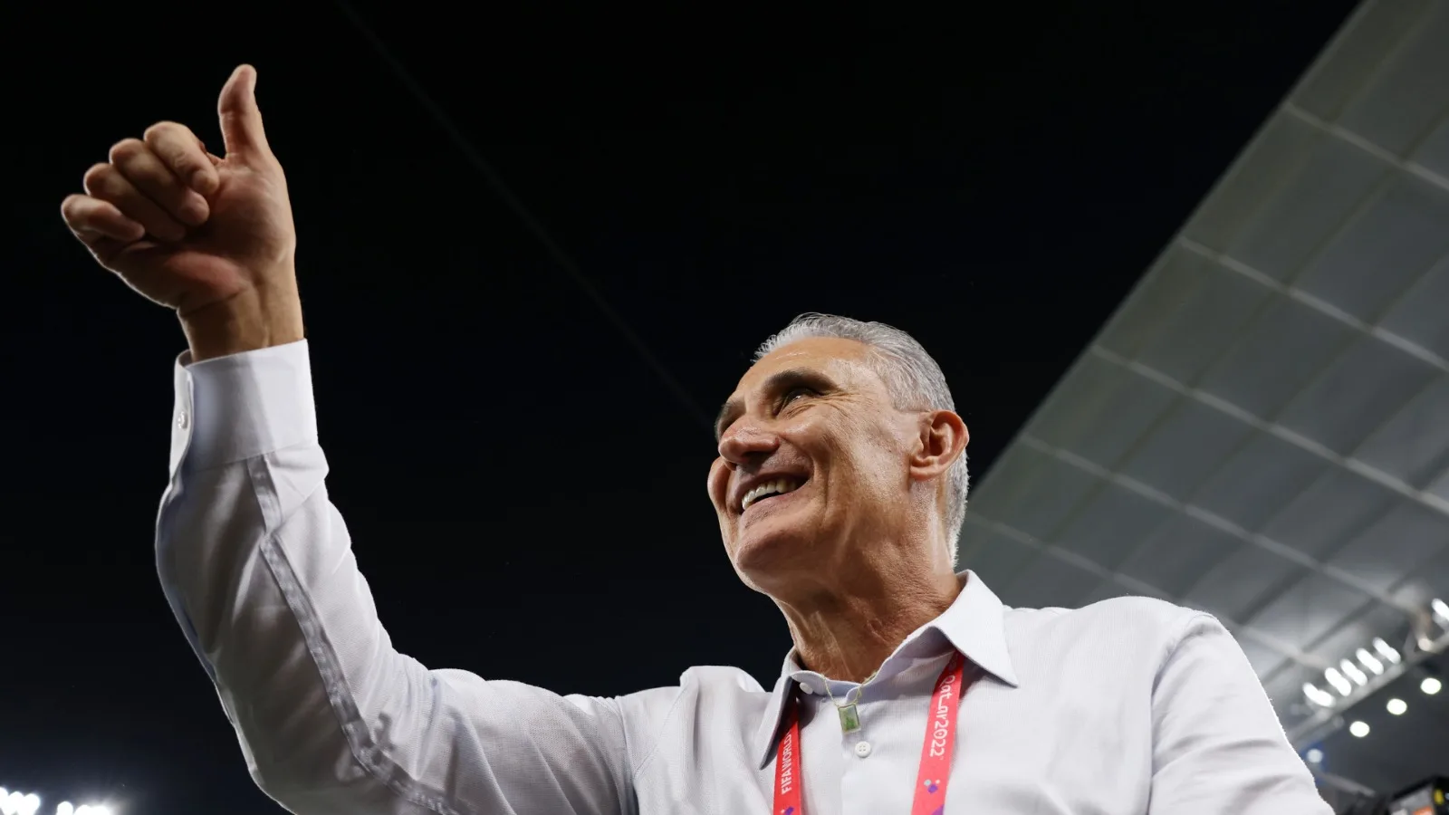 Tite fala sobre retorno ao futebol em reencontro com elenco do Corinthians