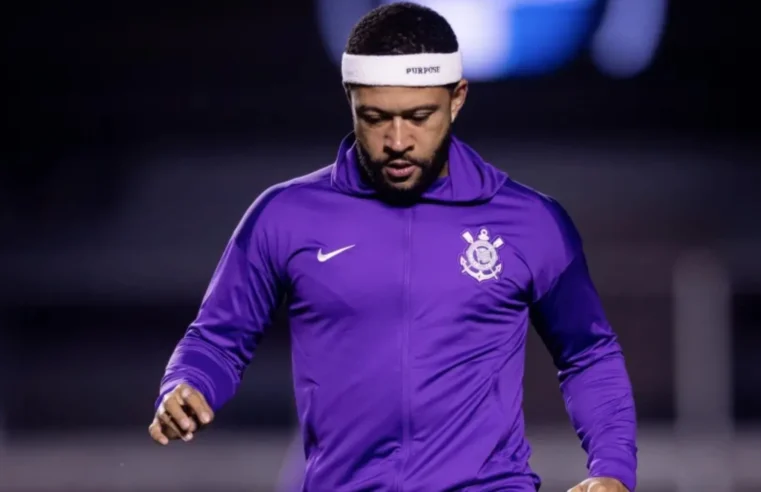 Vessoni detona Dorival Júnior por substituição de Memphis Depay
