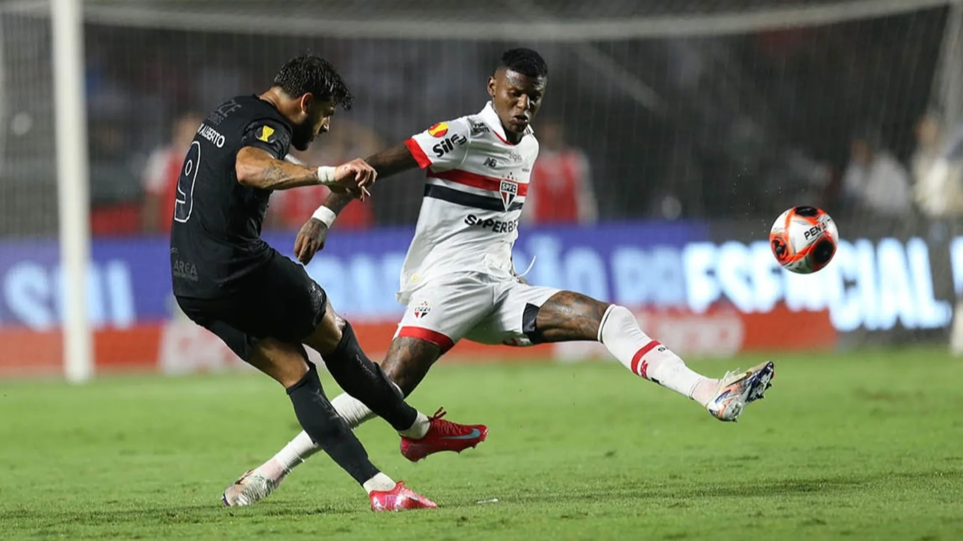 escalações e onde assistir o Brasileirão