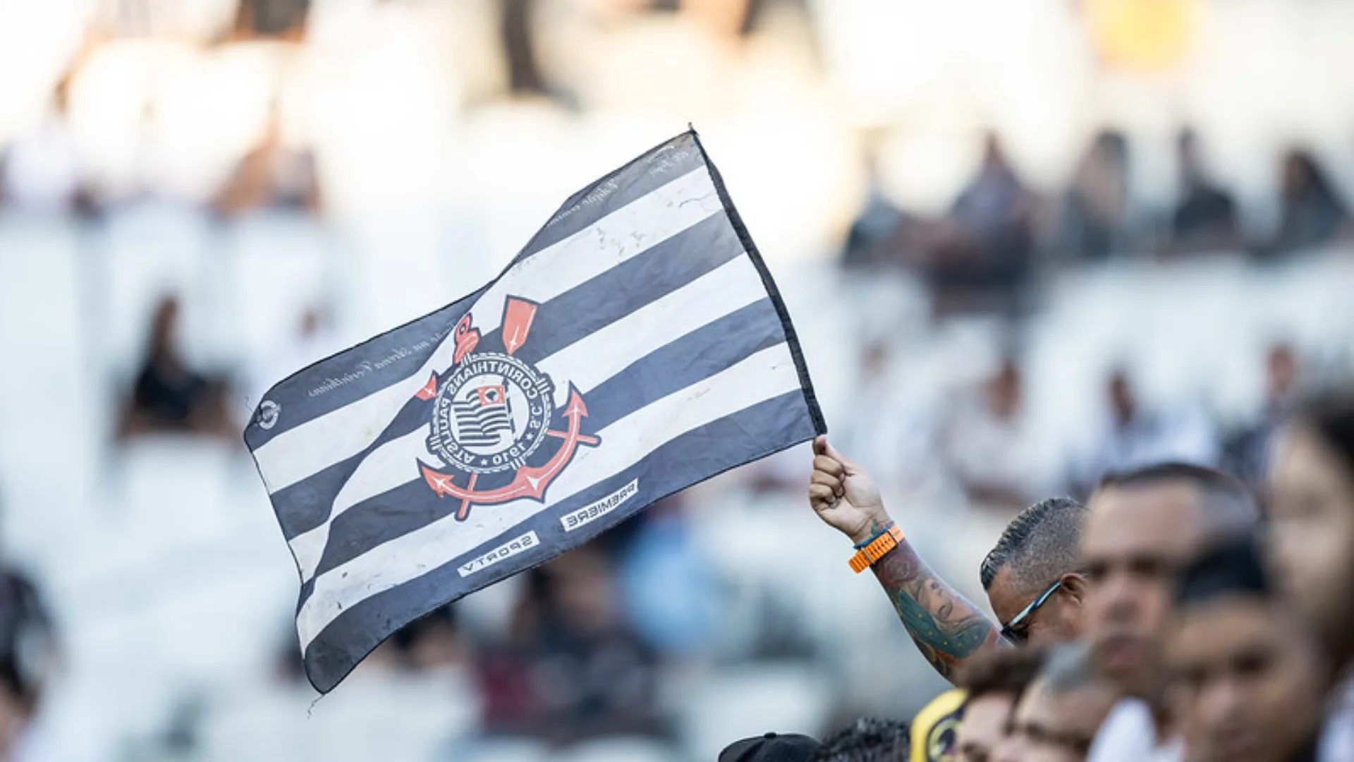 vice-presidente abre o jogo sobre finanças do clube