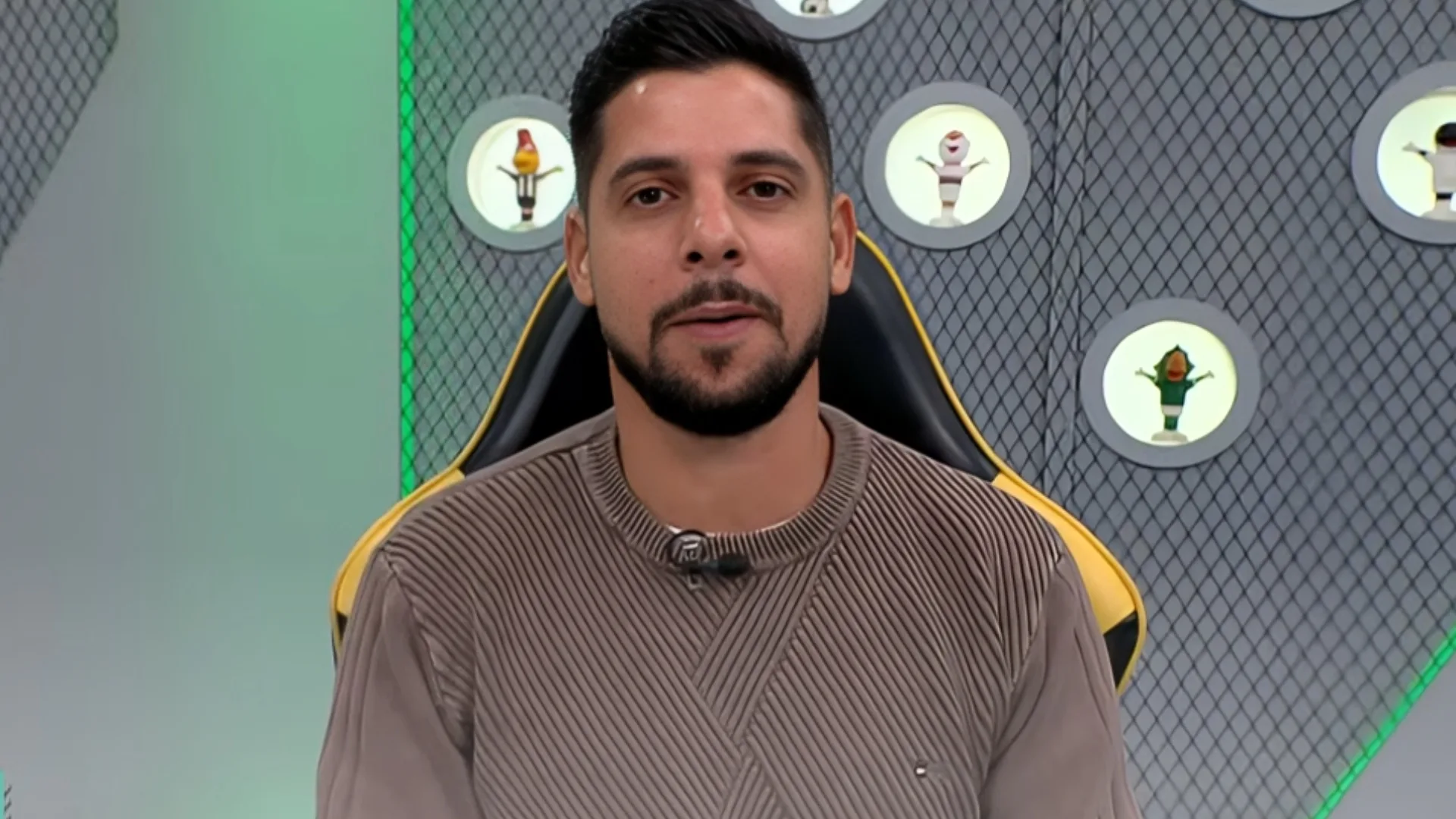 Cicinho indica eliminação do Corinthians na Copa do Brasil