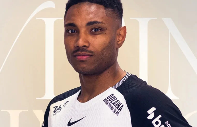 Corinthians contrata Vitinho com atacantes no DM