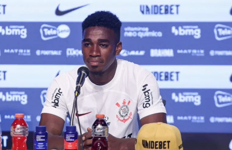 Corinthians sofre transfer ban da Fifa por dívida e torcedores ironizam: “Parabéns Augusto Melo”