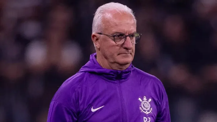 Dorival projeta Carrillo fora da temporada e valoriza Vitinho