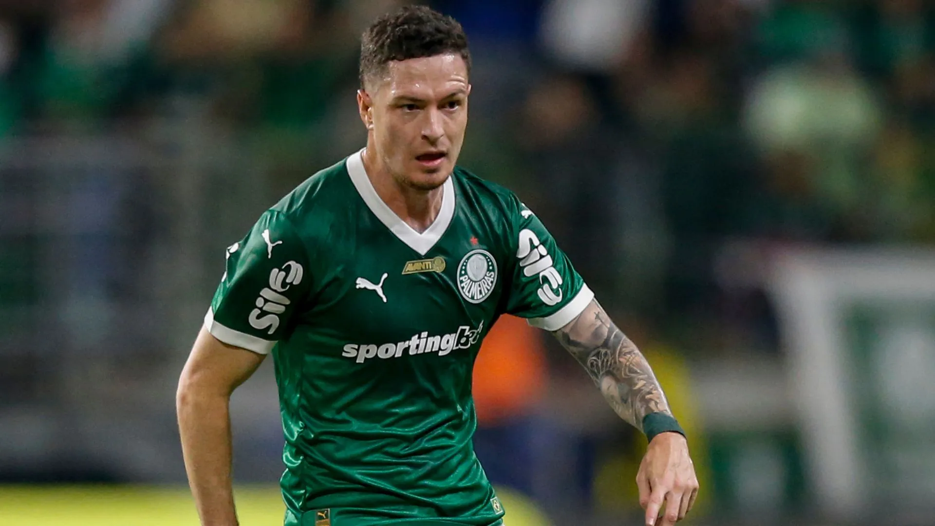 Expulsão de Aníbal Moreno causa revolta em torcida do Palmeiras