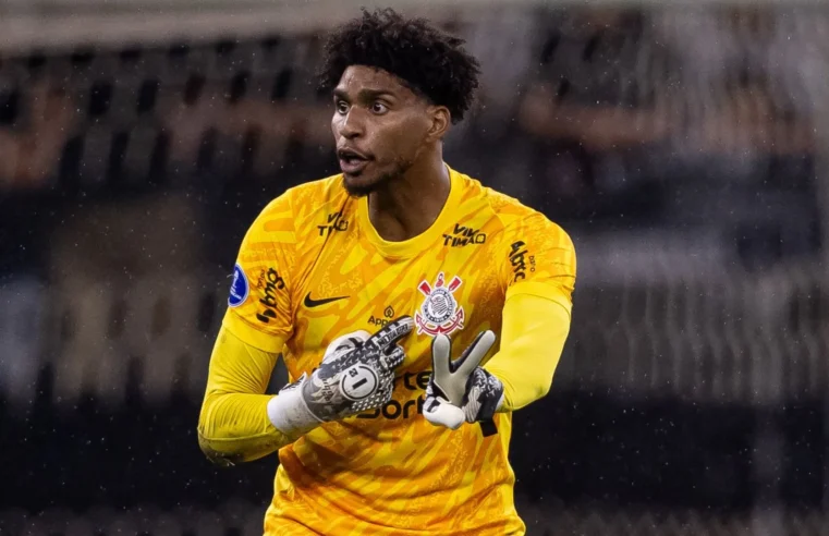 Hugo Souza, do Corinthians, elege melhores atacantes do Brasileirão