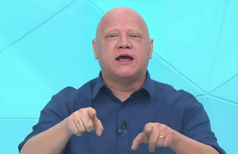 Ronaldo Giovanelli não perdoa e critica Félix Torres no Corinthians