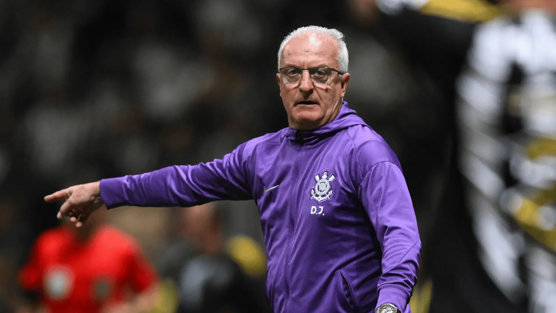 Velloso defende trabalho de Dorival no Corinthians, mas prevê dificuldades