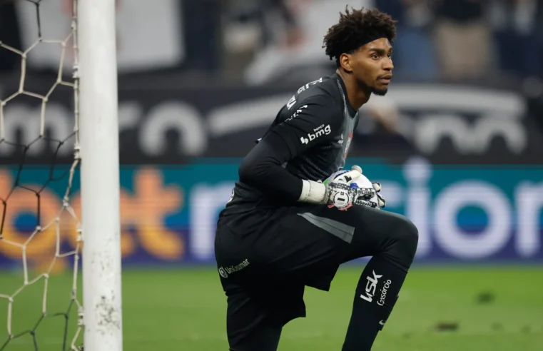 Hugo Souza sofre luxação e pode desfalcar o Corinthians nas próximas rodadas | Torcedores