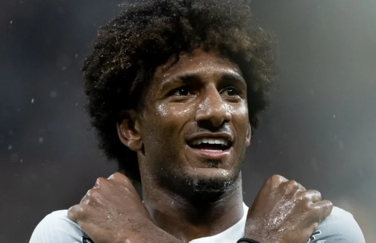 Torcedores do Corinthians “dispensam” Maycon, Romero e Talles Magno