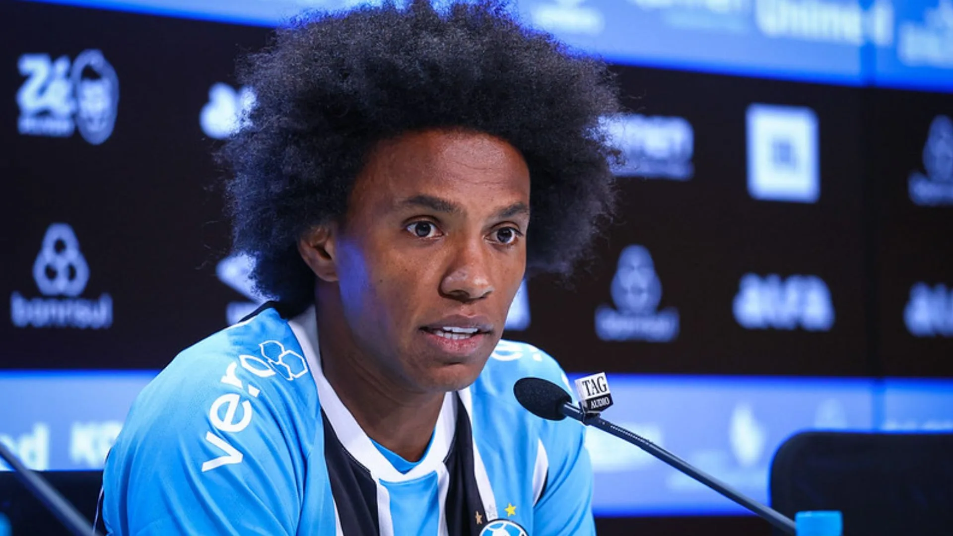 Willian ressalta o Grêmio como “clube família” e enfurece torcedores do Corinthians: “Não aguentaria ser o Yuri Alberto” | Torcedores