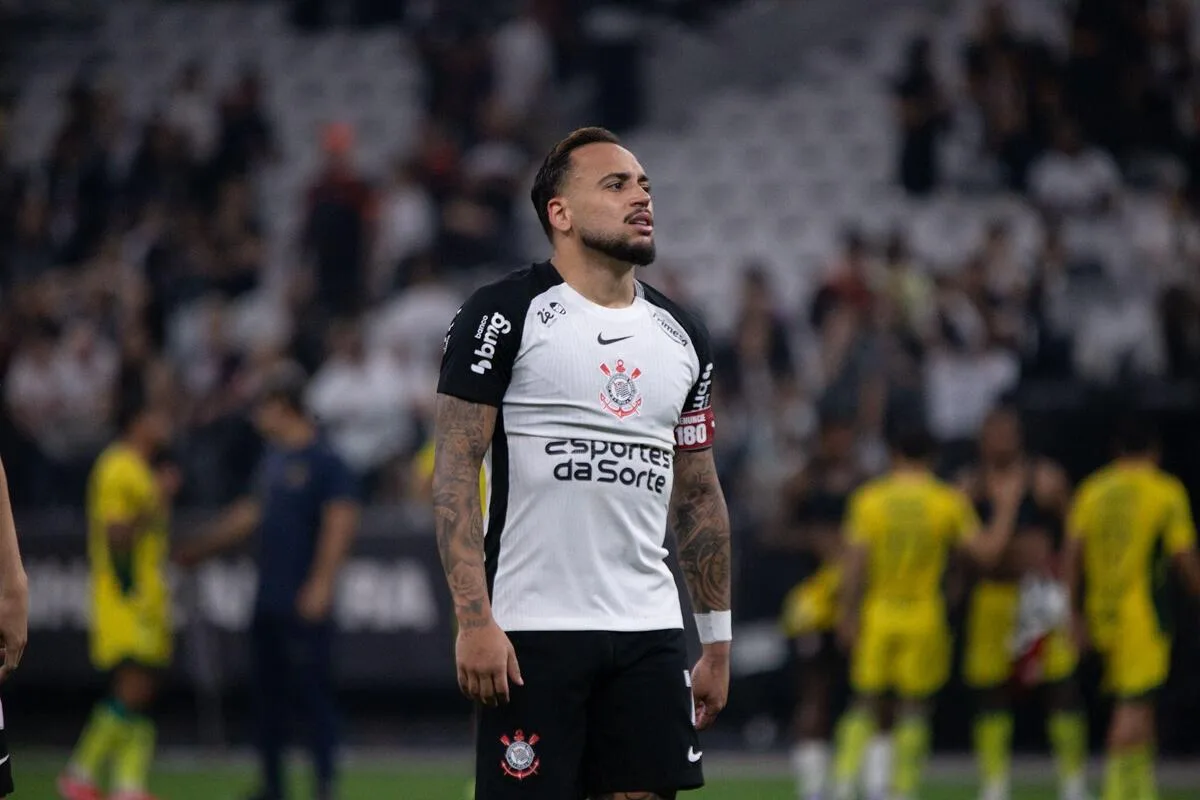 Corinthians notifica patrocinadora e busca receber o dobro com patrocínio máster | Torcedores