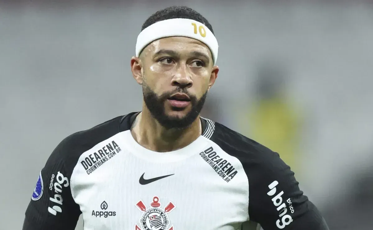 Corinthians pode perder Memphis Depay para o Santos Laguna de graça
