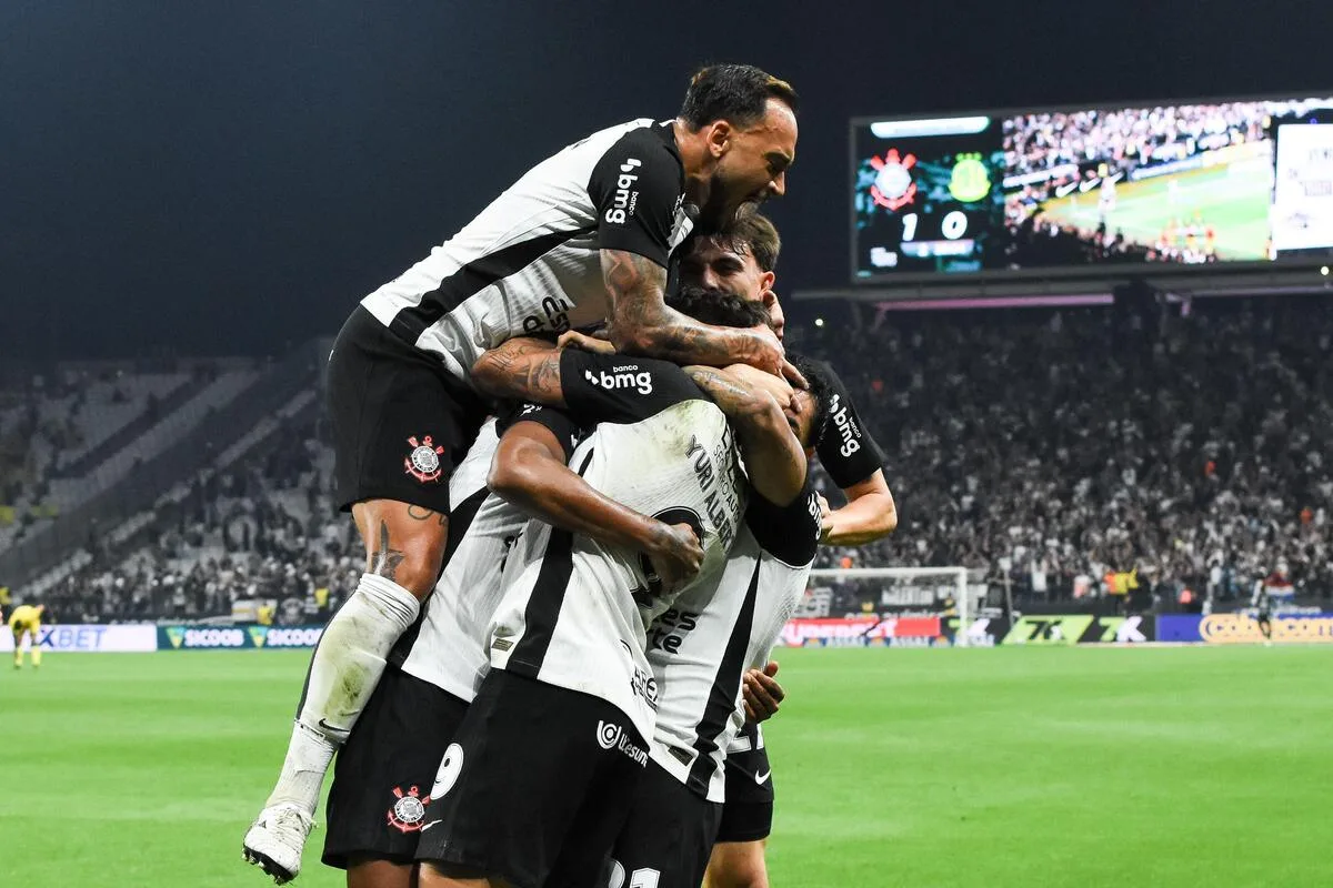 Corinthians vence Mirassol, encerra jejum e respira no Brasileirão