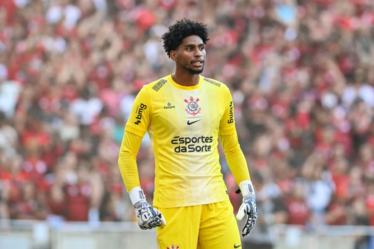 Corinthians: Hugo Souza treina com o grupo e deve voltar ao time contra o Botafogo | Torcedores