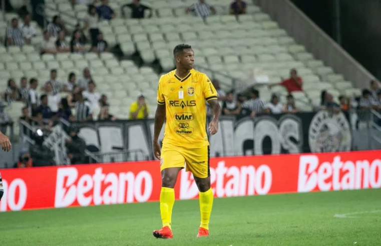 Ex-Corinthians e Seleção, Jô é preso por atraso de pensão alimentícia | Torcedores