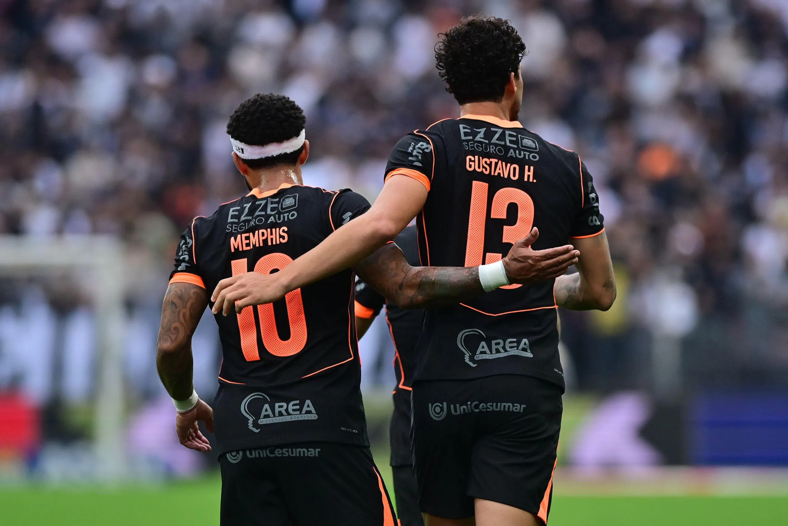 Memphis encerra jejum e Corinthians vence o Grêmio pelo Brasileirão | Torcedores