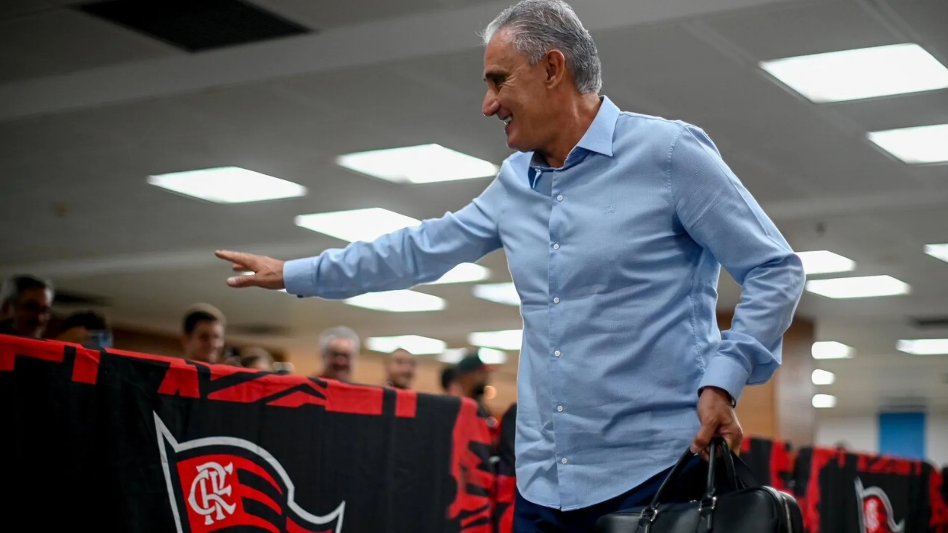 Tite chama técnico do Avaí para ser seu auxiliar na Europa | Torcedores